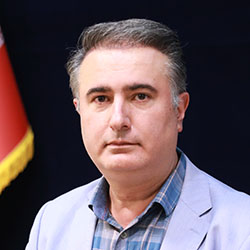 فرهاد اکرمی