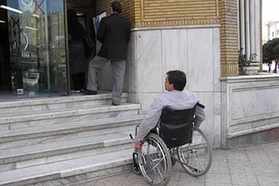 معاون وزیر راه و شهرسازی تاکید کرد:  رعایت کامل قانون حمایت از حقوق معلولان، شرط لازم برای افتتاح ساختمان‌ها و فضاهای شهری